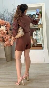 Shorts Saia Linho Barrado Arredondado Paola Cinto Fivela Resinada