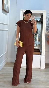 Conjunto Tricot Nervuras Caneladas Roberta Blusa E Calça Pantalona