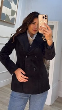 Blazer Alongado Erika Aveludado Com Botões Duplos