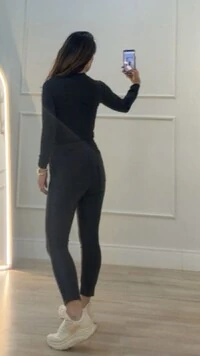 Jaqueta Malha Tecnológica Gola Alta Milena