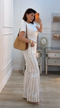Calça Sarja Listrada Wide Leg Lorena Botão Forrado