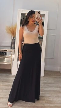 Saia Longa Malha Fria Valentina Pala Larga Com Drapeado Lateral