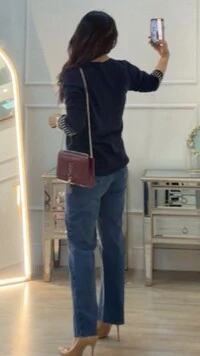 Blusa Tricot Nervura Frontal Taty Punhos Com Aplicações