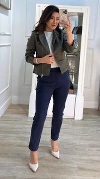 Jaqueta Couro Eco Zíper Dourado Milena Gola Com Detalhe Dourado