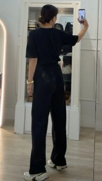 PRÉ-VENDA ENVIO ESTIMADO À PARTIR DO DIA 20/02 Conjunto Helena Blusa E Calça Pantalona