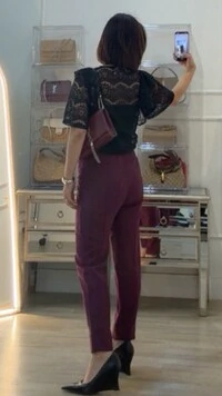 Blusa De Renda Decote V Fabiana Com Babados