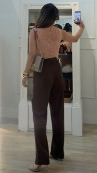 Blusa De Renda Vicky Gola Alta