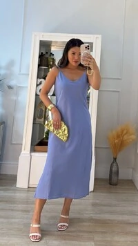 Vestido Midi Amplo Decote V Frontal E Posterior Luisa