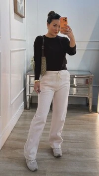 Calça Pantalona Veludo Cotelê Joyce Com Amarração Na Pala