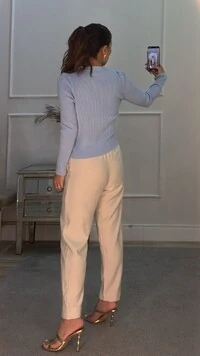 Cardigan Curto Tricot Marina Canelado Com Botão Cravejado Vazado