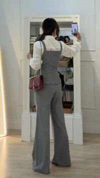 Blusa Alice Com Fivelas Duplas Nas Alças