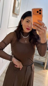 Blusa Tule Gola Alta Eloina Mangas Longas