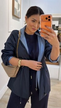 Parka Dupla Face Capuz Removível Manu Com Puxadores Reguláveis