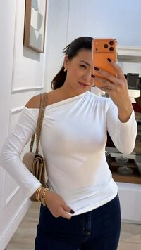 Blusa Malha Ombro Vazado Detalhe De Pregas Layla Mangas 7/8