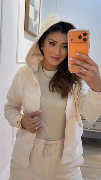 Jaqueta Casaco Moletom Leila Capuz Com Amarração Regulável