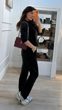 Calça Reta Plush Jessy Com Bolsos Faca