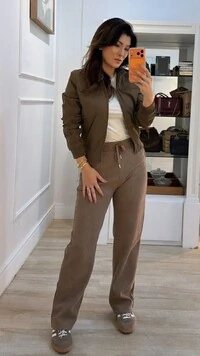 Calça Pantalona Veludo Cotelê Beatriz Pala Larga Com Amarração