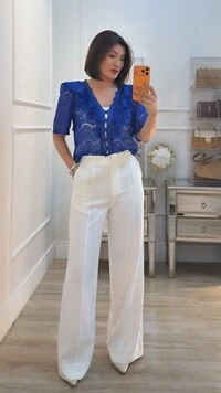 Blusa De Renda Decote V Fabiana Com Babados
