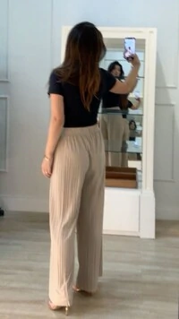 Calça Pantalona Plissada Brooke Pala Larga Com Elástico