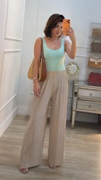 Calça Pantalona Plissada Serena Pala Larga Com Elástico