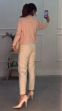 Cardigan Curto Canelado Rayane Bolsos Quadrados Frontais