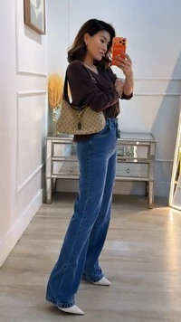 Blusa Tricot Ampla Decote V Paola Mangas Longas