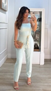 Macacão Alfaiataria Alças Duplas Com Amarração Posterior Isis Cinto Corda