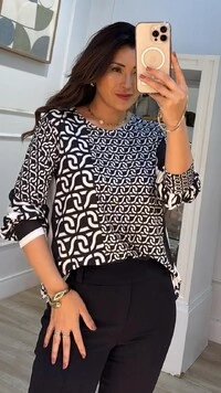 Blusa Malha Fria Estampa De Elos Felipa Mangas Longas