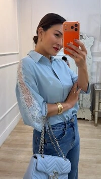 Camisa Crepe Noelle Detalhe De Renda Nos Ombros E Mangas