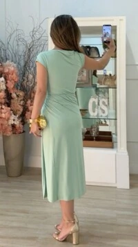 Vestido Muscle Midi Malha Fria Aretha Transpasse Com Detalhe De Fivela Dourada