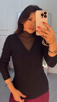 Blusa Cacharrel Tricot Peonia Com Gola Tule