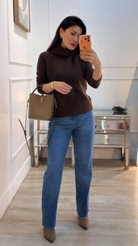 Blusa Tricot Gola Rolê Sandra Nervuras Caneladas Na Horizontal