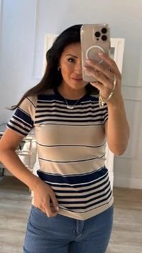 Blusa Malha Listrada Celine Com Gola Ondulada