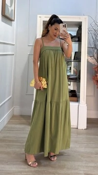 Vestido Midi Amplo Malha Sabrina Decote Reto Com Detalhe Em Vivo