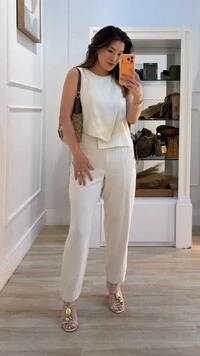 Blusa Regata Marilia Detalhe De Recorte Com Barrado Assimétrico