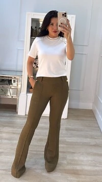 Calça Flare Texturas Em Zigue E Zague Kate Botões Dourados