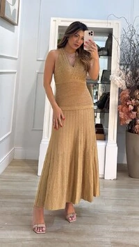 Vestido Tricot Com Fio De Lurex Decote V Ariel Detalhe Camada Em Nuvem