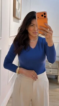 Blusa Tricot Decote V Cecilia Mangas Longas