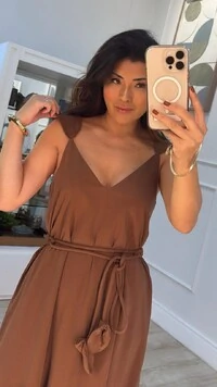 Vestido Longo Decote V Mariah Cinto Corda Detalhe Folha