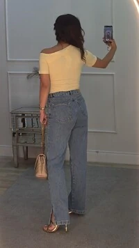 Blusa Malha Layla Ombro Vazado Detalhe Pregas