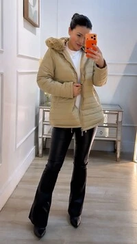 Pré-Venda Data Estimada De Envio Dia 22/06 Parka Casaco Dupla Face Tabatha Capuz Removível Com Pelin