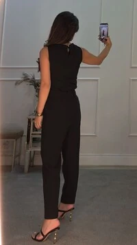 Blusa Regata Crepe Aylla Sobreposição Detalhe Pregas
