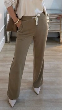 Calça Pantalona Texturizada Vilma Com Amarração Em Cordão