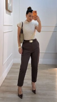 Blusa Tricot Com Entremeios Gola Alta Sandy Punhos E Barrado Ondulados