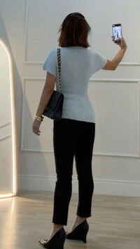 Blusa Tricot Canelado Assimétrica Catherine