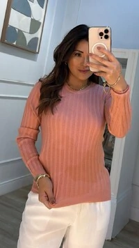 Blusa Tricot Flora Canelados Largos E Detalhes Texturizados