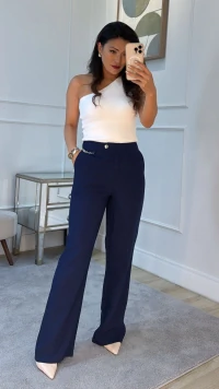 Calça Reta Pala Transpassada Com botões Prata Lily Detalhe De Corrente