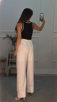 Blusa Regata Celina Detalhe Bicolor E Alças Largas