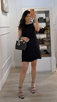 Vestido Cavado Curto Beatriz Botões Forrados Posteriores