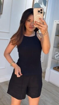 Blusa Regata Olivia Malha Canelada Decote Quadrado